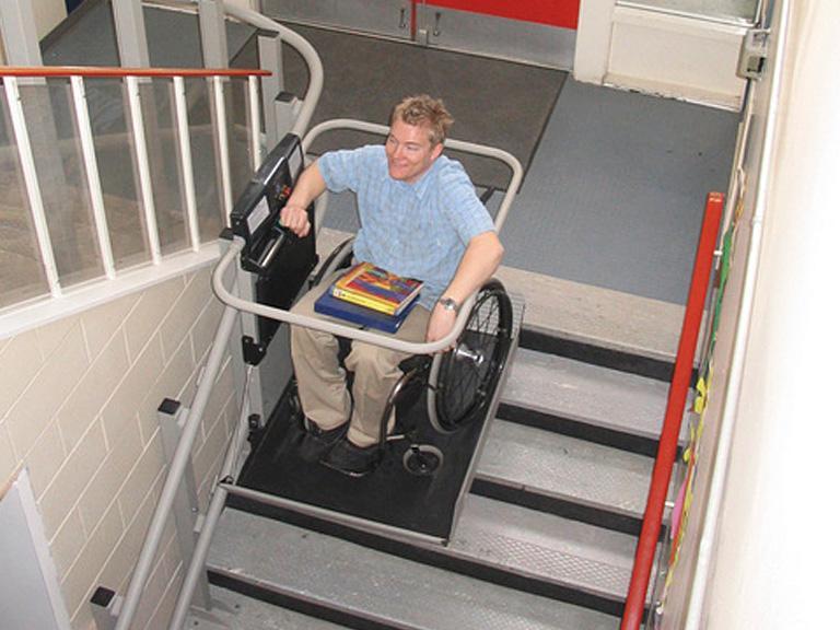 Platforma dla niepełnosprawnych